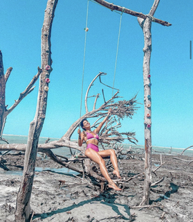 Bella Falconi feet photo thumbnail