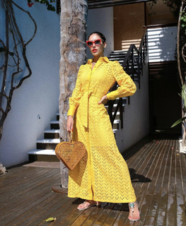 Bella Falconi feet photo thumbnail