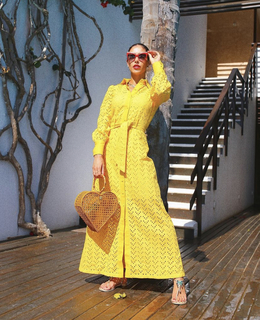 Bella Falconi feet photo thumbnail