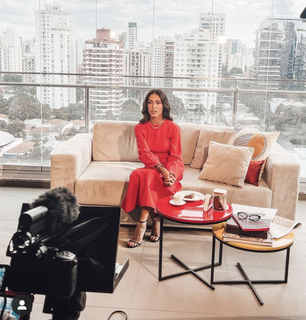 Bella Falconi feet photo thumbnail