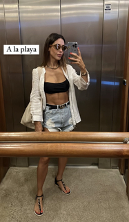 Bella Falconi feet photo thumbnail