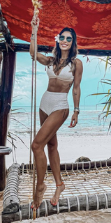 Bella Falconi feet photo thumbnail