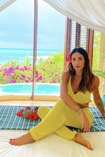 Bella Falconi feet photo thumbnail