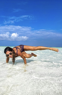 Bella Falconi feet photo thumbnail