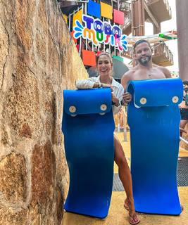 Bella Falconi feet photo thumbnail