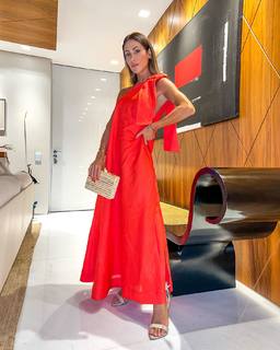 Bella Falconi feet photo thumbnail