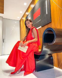 Bella Falconi feet photo thumbnail