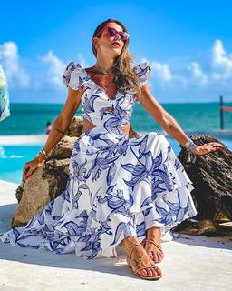 Bella Falconi feet photo thumbnail