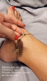 Bella Falconi feet photo thumbnail