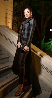 Bella Falconi feet photo thumbnail