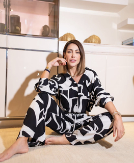 Bella Falconi feet photo thumbnail