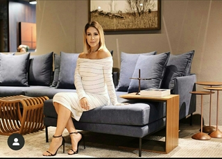 Bella Falconi feet photo thumbnail