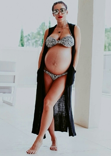 Bella Falconi feet photo thumbnail