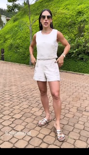 Bella Falconi feet photo thumbnail