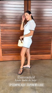 Bella Falconi feet photo thumbnail