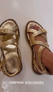 Bella Falconi feet photo thumbnail