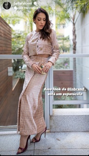 Bella Falconi feet photo thumbnail