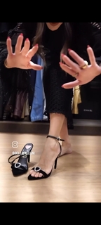 Bella Falconi feet photo thumbnail