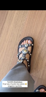 Bella Falconi feet photo thumbnail