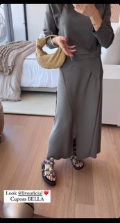 Bella Falconi feet photo thumbnail