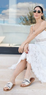 Bella Falconi feet photo thumbnail