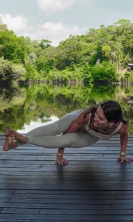 Bella Falconi feet photo thumbnail