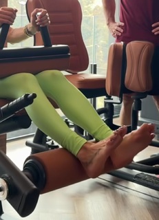Bella Falconi feet photo thumbnail