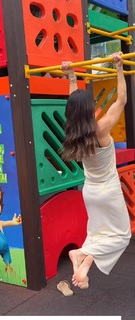 Bella Falconi feet photo thumbnail