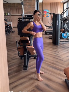Bella Falconi feet photo thumbnail