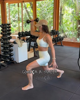 Bella Falconi feet photo thumbnail