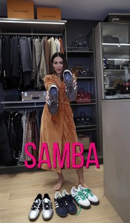 Bella Falconi feet photo thumbnail