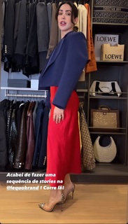 Bella Falconi feet photo thumbnail