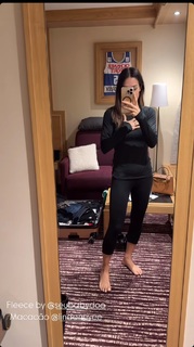 Bella Falconi feet photo thumbnail