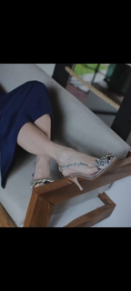 Bella Falconi feet photo thumbnail