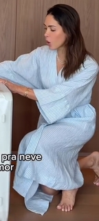 Bella Falconi feet photo thumbnail