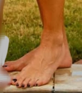Bella Falconi feet photo thumbnail
