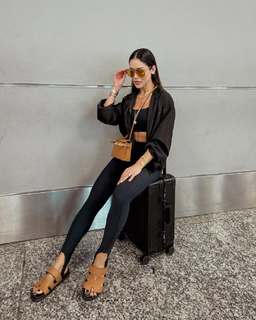 Bella Falconi feet photo thumbnail