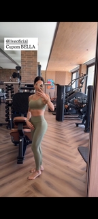 Bella Falconi feet photo thumbnail