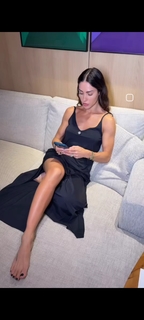 Bella Falconi feet photo thumbnail