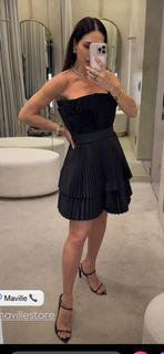 Bella Falconi feet photo thumbnail