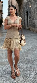 Bella Falconi feet photo thumbnail