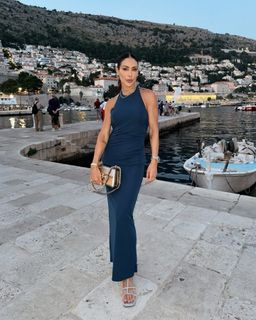 Bella Falconi feet photo thumbnail