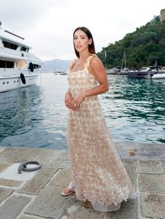 Bella Falconi feet photo thumbnail