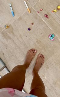 Bella Falconi feet photo thumbnail
