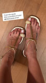 Bella Falconi feet photo 1