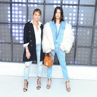 Bella Hadid feet photo thumbnail