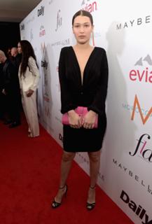 Bella Hadid feet photo thumbnail