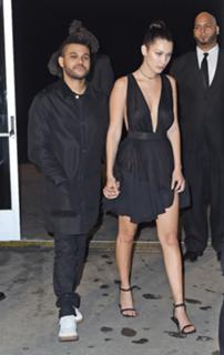 Bella Hadid feet photo thumbnail