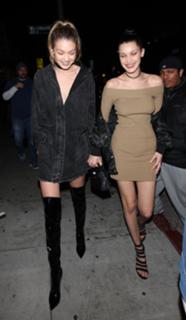 Bella Hadid feet photo thumbnail