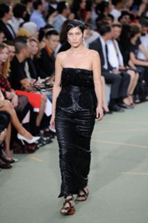 Bella Hadid feet photo thumbnail